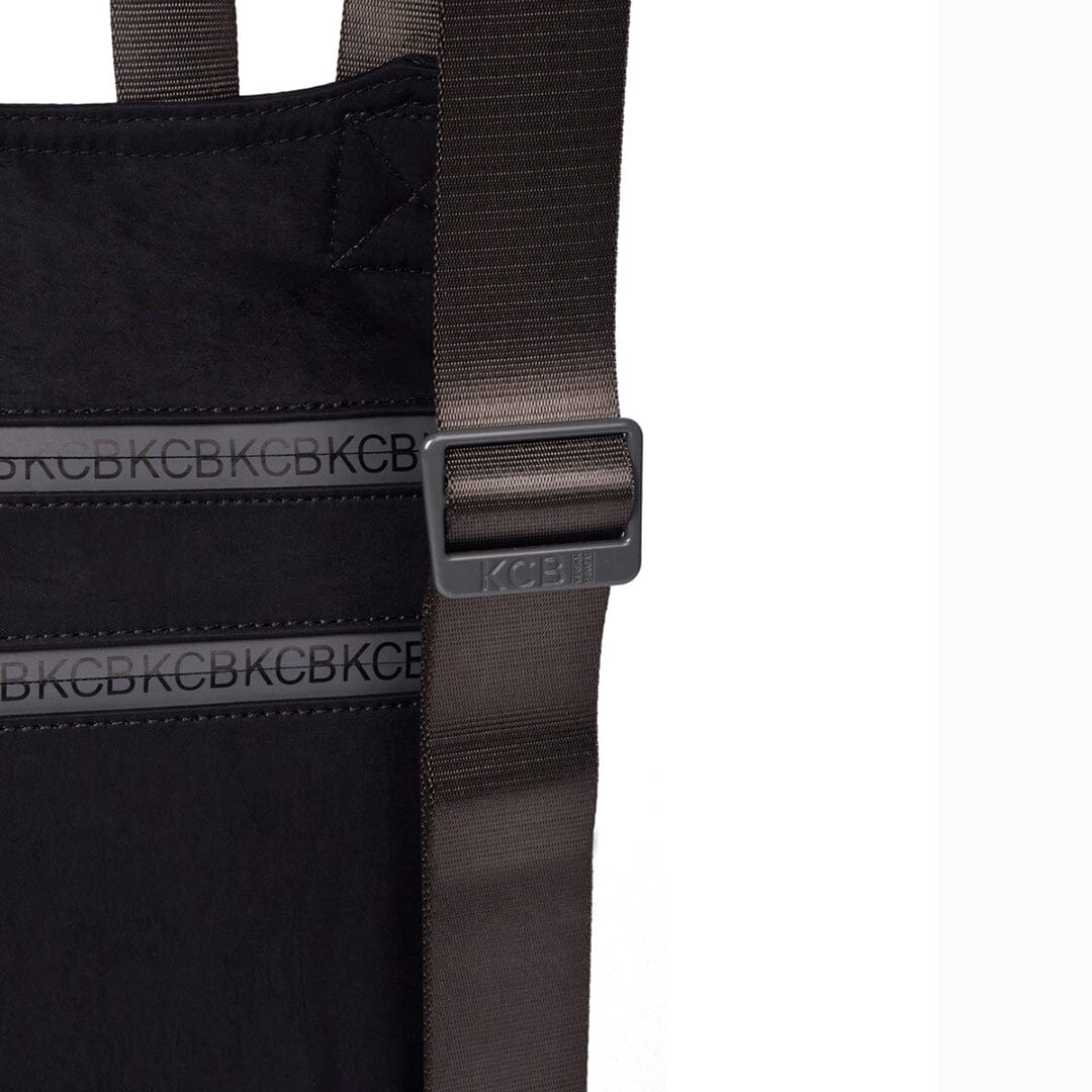 Mochila Anti-roubo grande KCB Shine p/ Senhora Preta