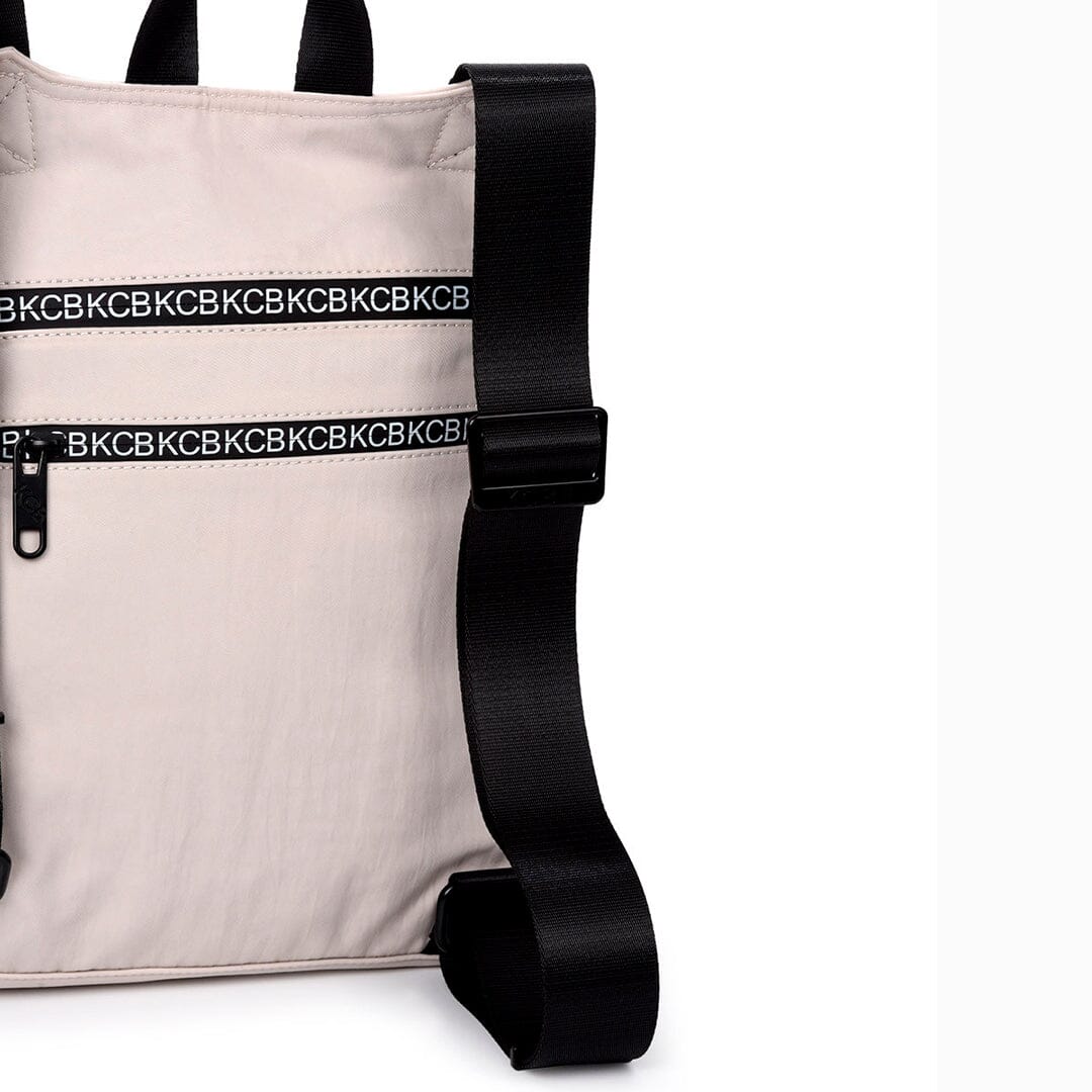 Mochila Anti-Roubo Pequena KCB Shine p/ Senhora Gelo