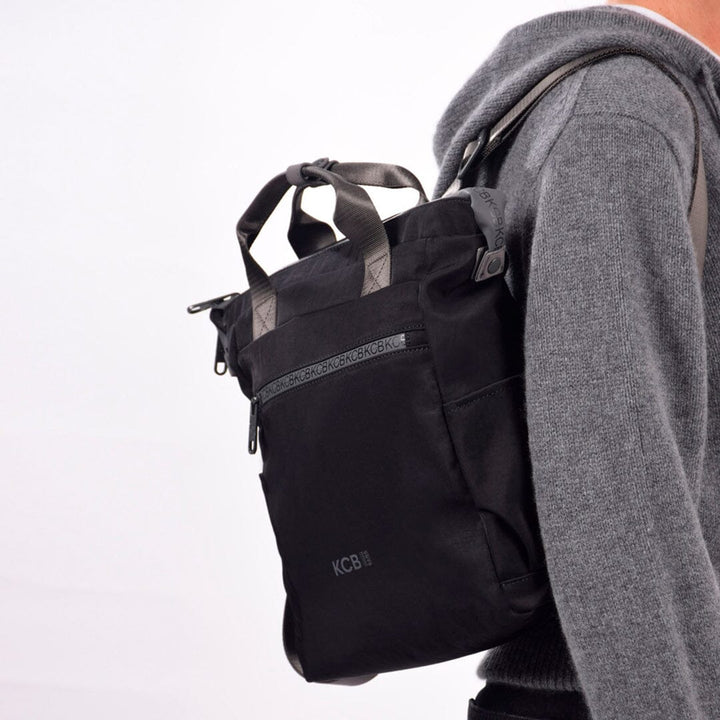 Mochila média KCB Shine p/ Senhora Preta