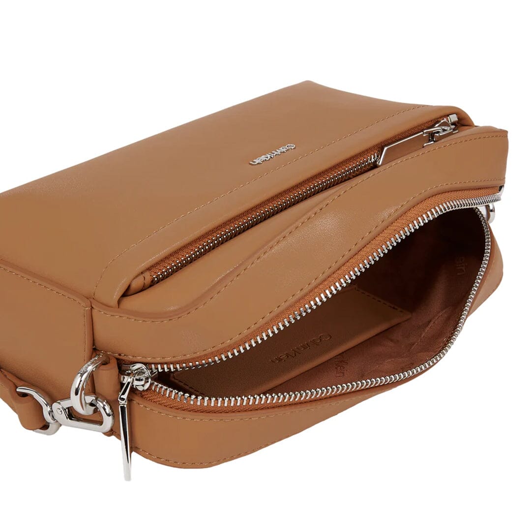 Mala de ombro Calvin klein p/ Senhora Camel 