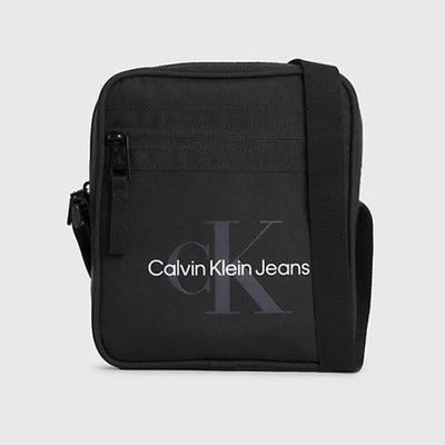 Bolsa de tiracolo Calvin Klein p/ Homem Preta ♻ 